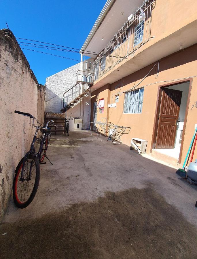 Kitnets Aconchegantes Proximo Ao Shopping Apartment Curitiba Bagian luar foto